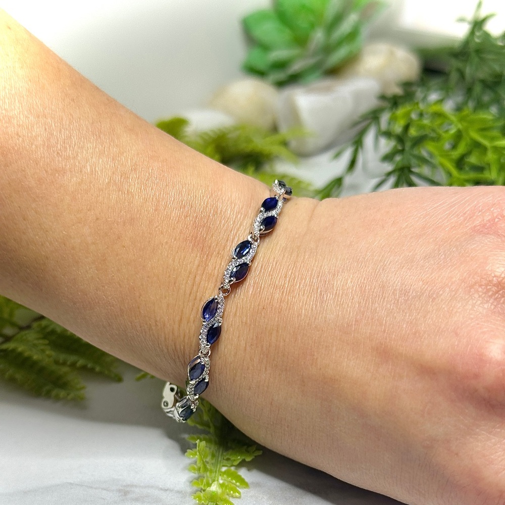 925 sterling silver and Natural Sapphire Bracelet